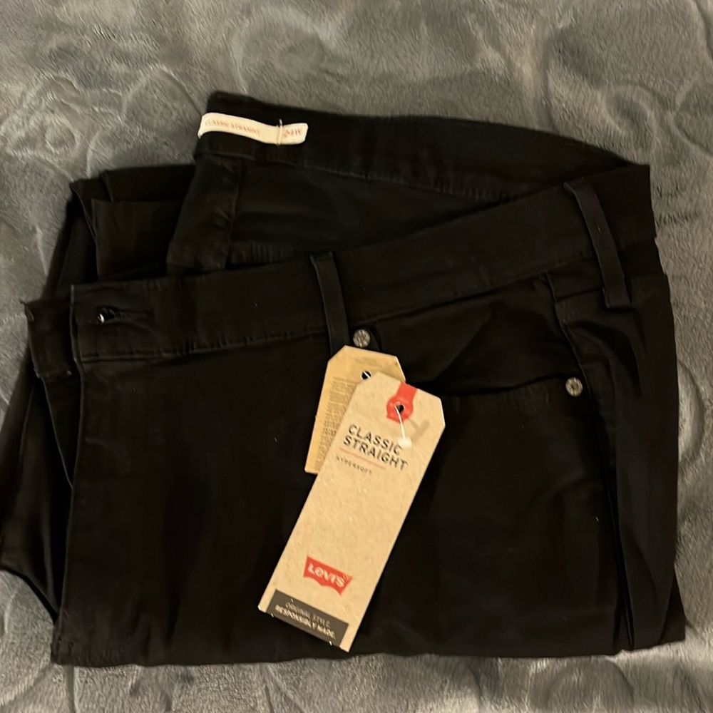 Levi’s Classic Straight Hypersoft Jeans, Black